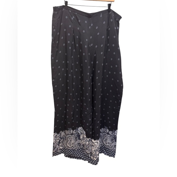 Long Tall Sally Wide Leg Floral Lightweight Pants Size 18 NWT Brand New - Picture 2 of 10